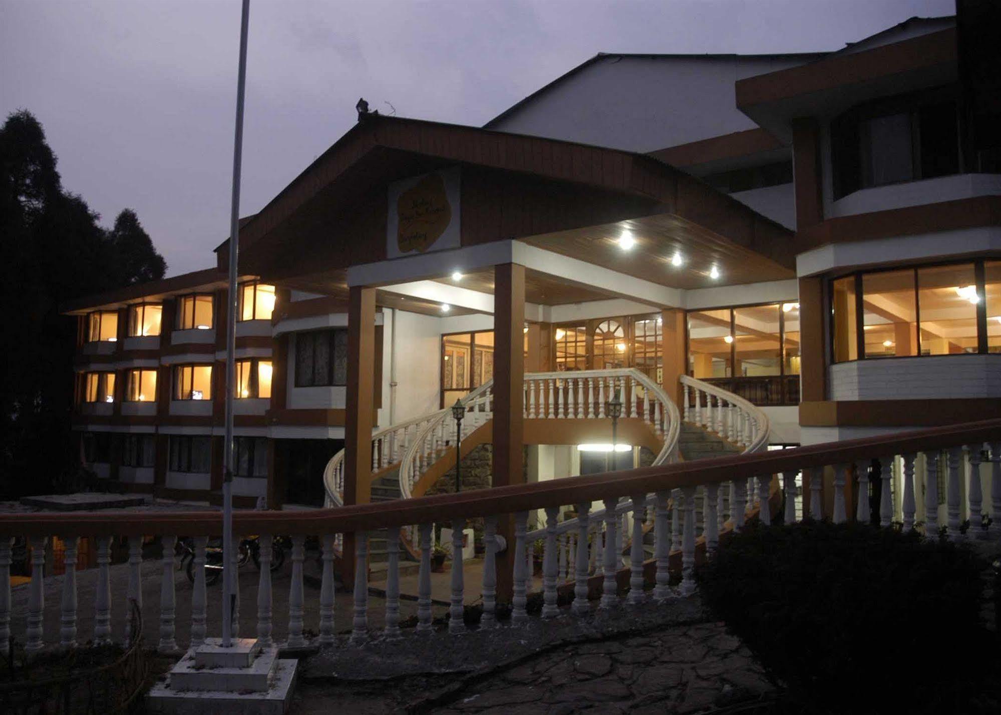Sterling Darjeeling Hotel Darjeeling  Exterior foto
